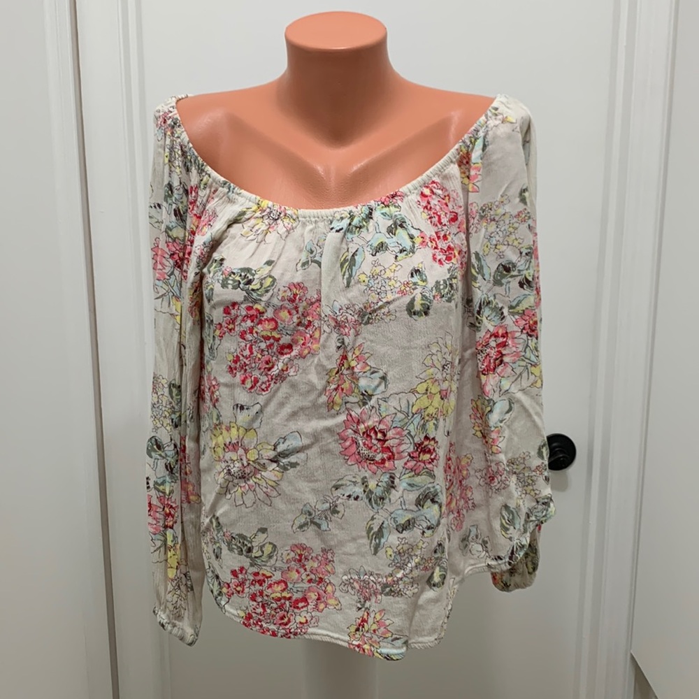 Billabong women’s off the should long sleeve cropped top large